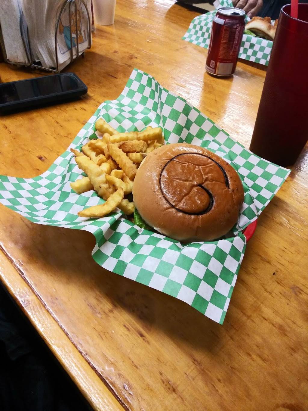 Grumpys Burgers & More | restaurant | 1326 S Colorado St, Lockhart, TX 78644, USA | 5123986787 OR +1 512-398-6787