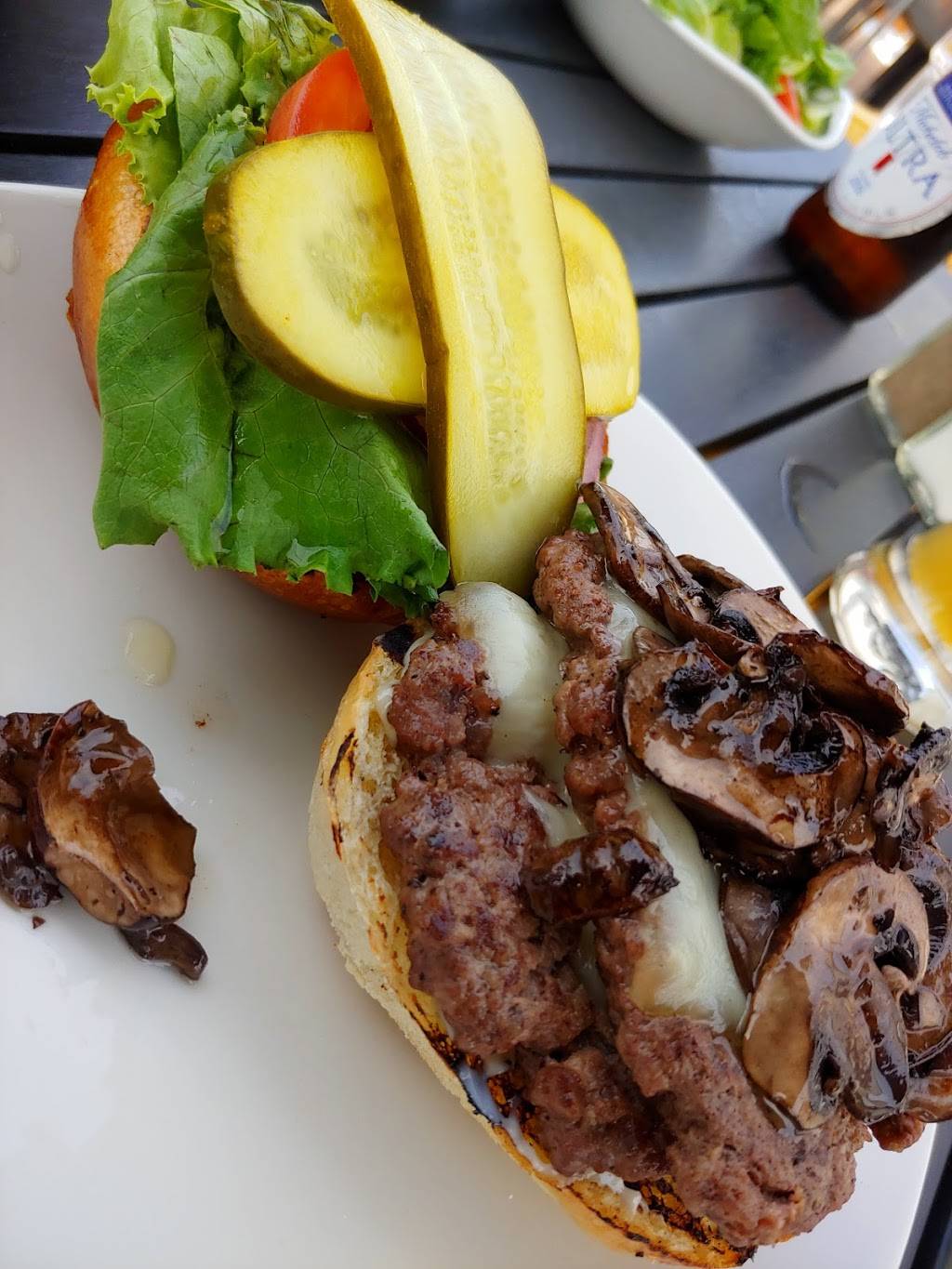 Social Eatery | restaurant | 6610 Meadowvale Town Centre Cir, Mississauga, ON L5N 4B7, Canada | 9055427007 OR +1 905-542-7007