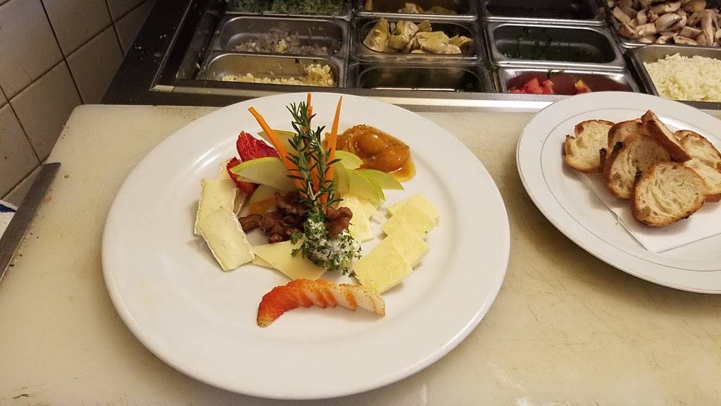 French Market Grille | restaurant | 15717 Bernardo Heights Pkwy, San Diego, CA 92128, USA | 8584858055 OR +1 858-485-8055