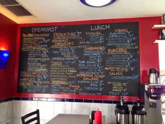 Gladwyne Lunch Box | meal takeaway | 951 Youngs Ford Rd, Gladwyne, PA 19035, USA | 6106429608 OR +1 610-642-9608