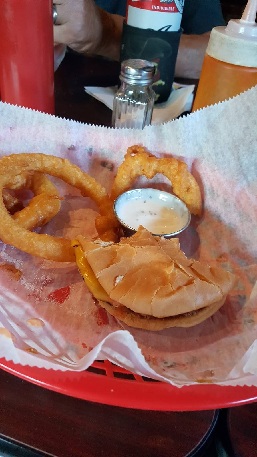 Northside Sports Page | restaurant | 1271 Holton Rd, Muskegon, MI 49445, USA | 2317444231 OR +1 231-744-4231