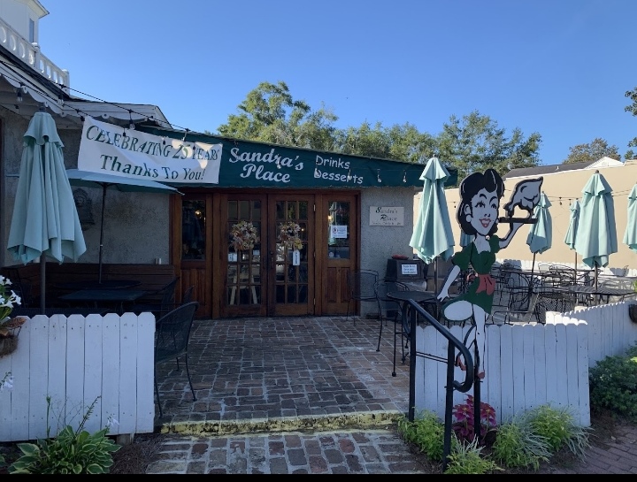 Sandras Place | restaurant | 218 Fairhope Ave, Fairhope, AL 36532, USA | 2519903344 OR +1 251-990-3344
