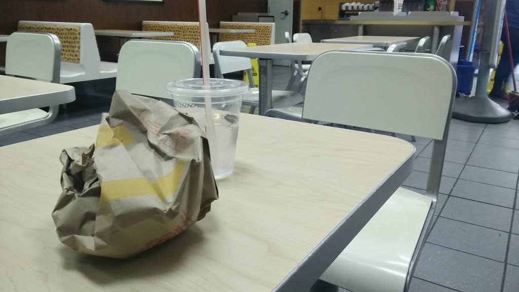 McDonald’s | restaurant | 13484 Northwest Fwy, Houston, TX 77040, USA | 7138957640 OR +1 713-895-7640