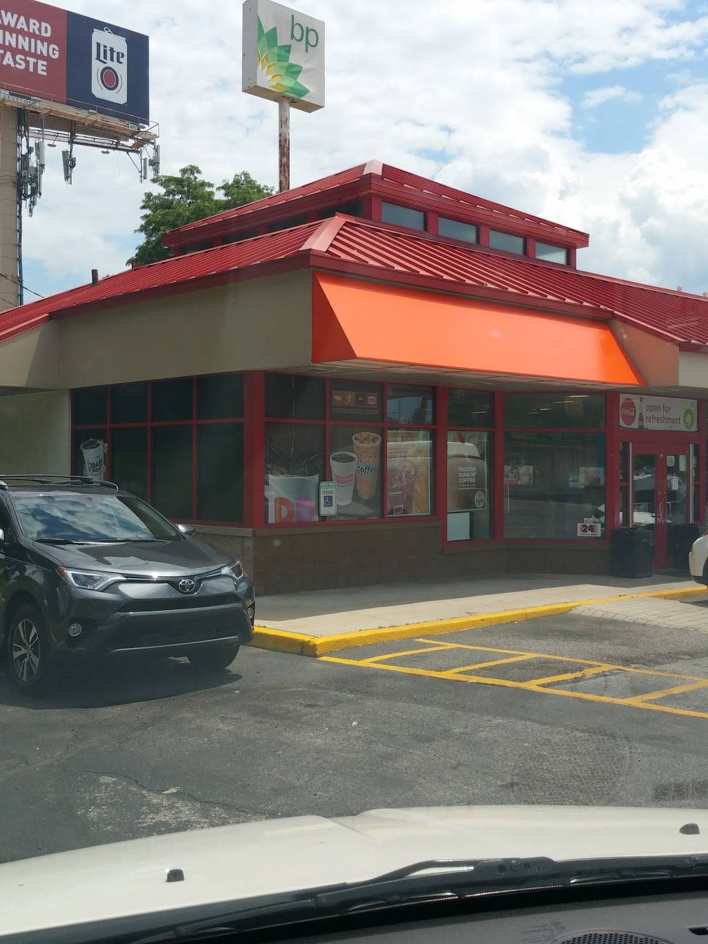 Dunkin | cafe | 2901 Abbottsford Ave, Philadelphia, PA 19129, USA | 2158481171 OR +1 215-848-1171