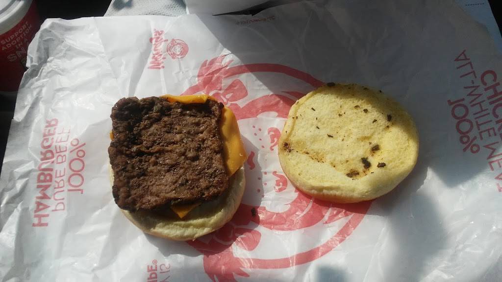 Wendys | restaurant | 605 N Main St, Crossville, TN 38555, USA | 9314844017 OR +1 931-484-4017