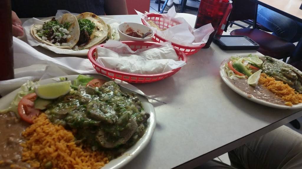 Restaurant Guadalajara | restaurant | 1113 Hwy 290 Hwy E, Elgin, TX 78621, USA | 5122855773 OR +1 512-285-5773