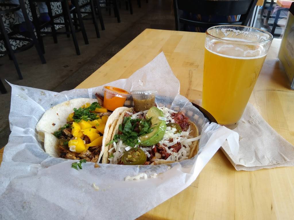 Torchys Tacos | restaurant | 15810 Southwest Fwy Ste 600, Sugar Land, TX 77478, USA | 2813135110 OR +1 281-313-5110