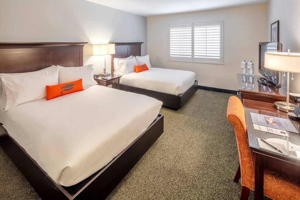 Scholar Hotel Syracuse | restaurant | 1060 E Genesee St, Syracuse, NY 13210, USA | 3154764212 OR +1 315-476-4212