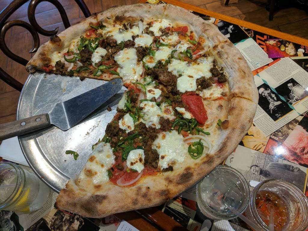 COALHOUSE PIZZA | restaurant | 85 High Ridge Rd, Stamford, CT 06905, USA | 2039777700 OR +1 203-977-7700