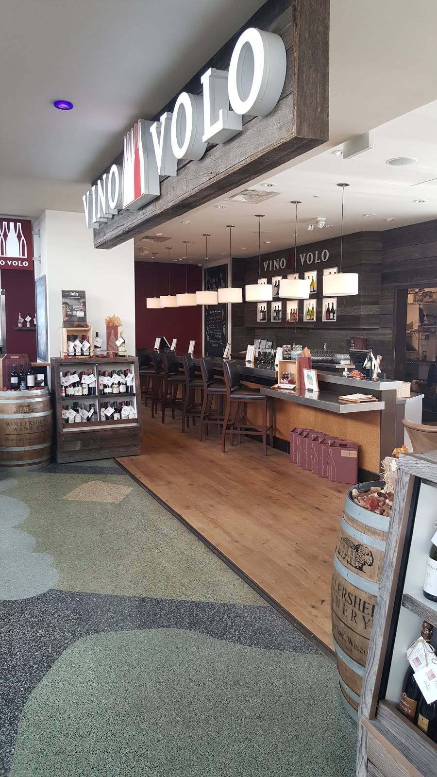 Vino Volo | restaurant | 5300 S Howell Ave, Milwaukee, WI 53207, USA | 4144890542 OR +1 414-489-0542