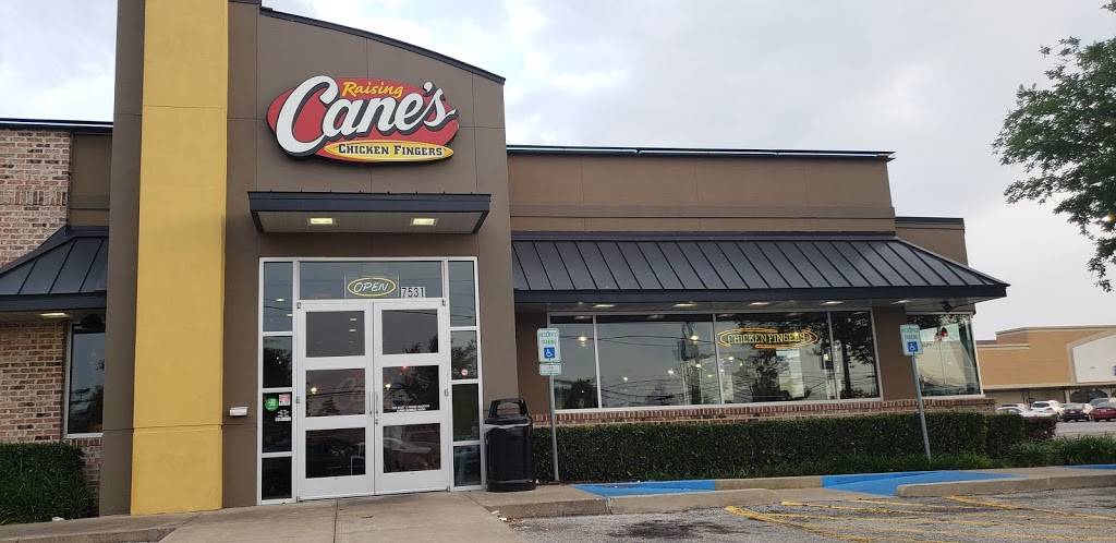 Raising Canes Chicken Fingers | meal takeaway | 7531 Westheimer Rd, Houston, TX 77063, USA | 7137803475 OR +1 713-780-3475