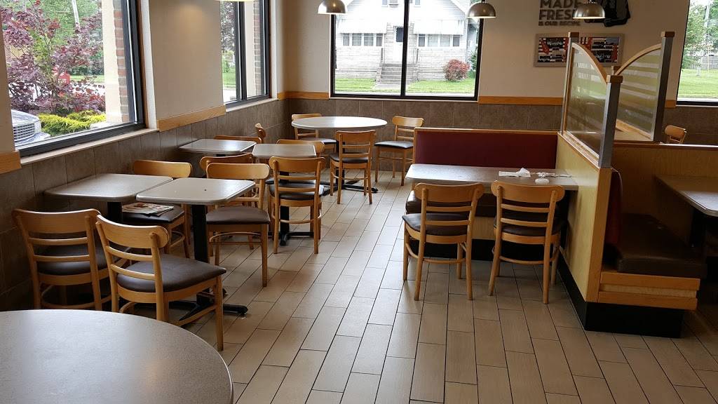 Wendys | restaurant | 412 E Walnut St Ave, Carbondale, IL 62901, USA | 6185666237 OR +1 618-566-6237