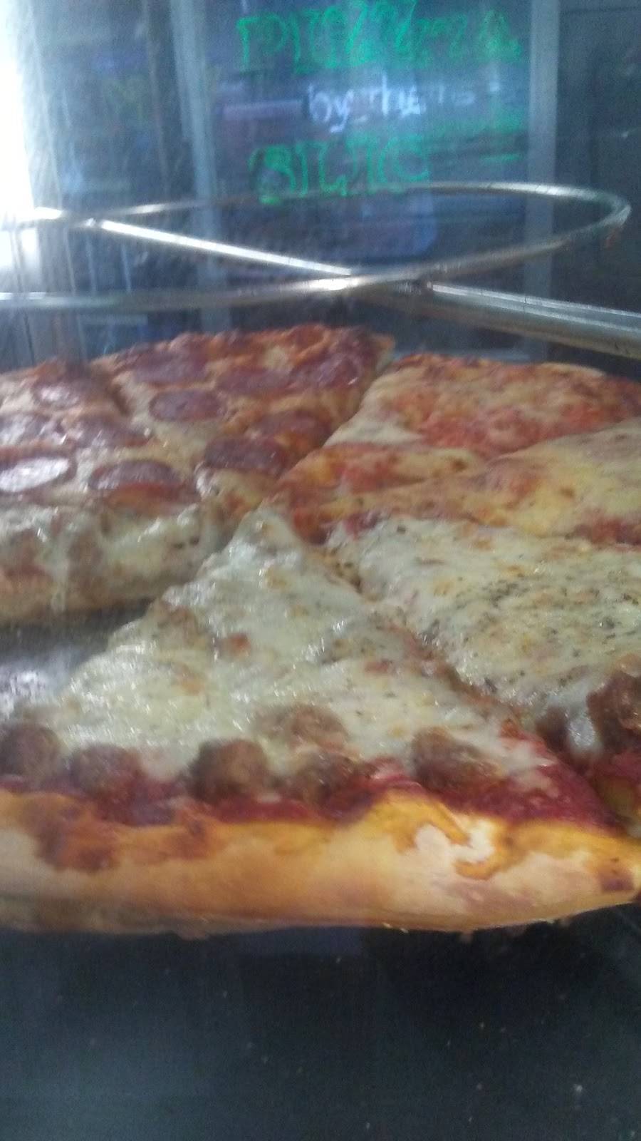 Waldo Cooneys Pizza | restaurant | 2640 W 51st St, Chicago, IL 60632, USA | 7734340313 OR +1 773-434-0313