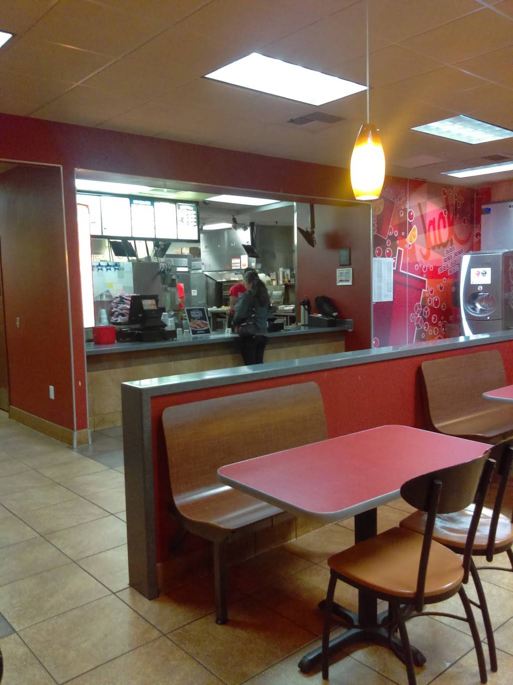 Jack in the Box | restaurant | 8225 W Camelback Rd, Phoenix, AZ 85033, USA | 6238490630 OR +1 623-849-0630