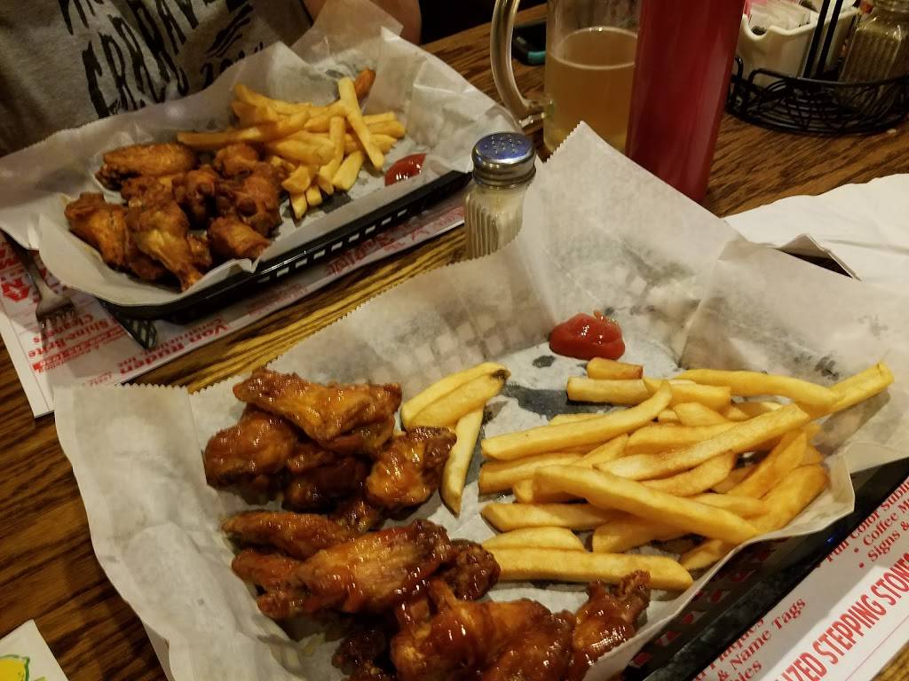 Foxhole Pub | restaurant | 1215 Angelo Rd, Sparta, WI 54656, USA | 6082696271 OR +1 608-269-6271