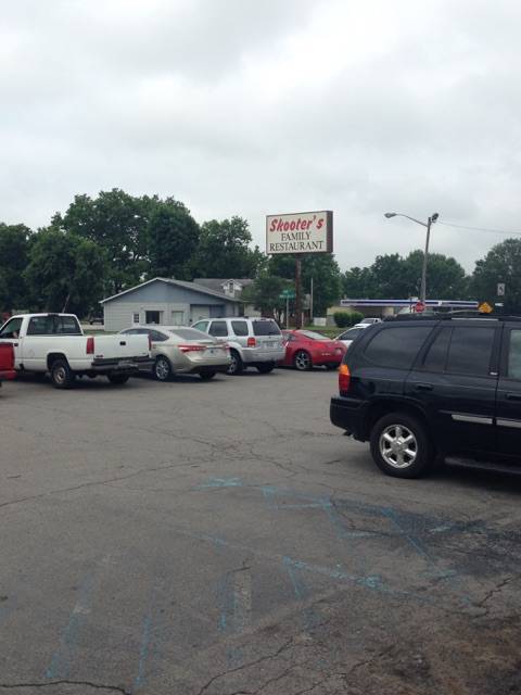 Skooters Family Restaurant | restaurant | 1602 State St, Columbus, IN 47201, USA | 8123766386 OR +1 812-376-6386