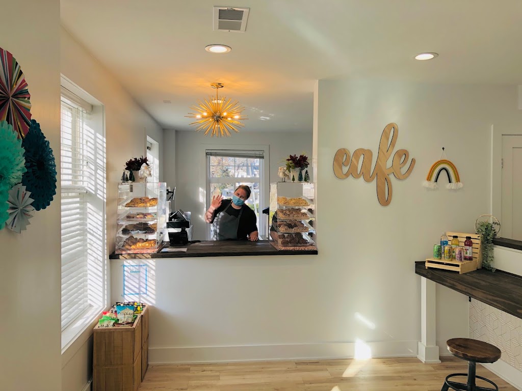 Confetti | cafe | 4545 42nd St NW #109, Washington, DC 20016, USA | 2027508101 OR +1 202-750-8101