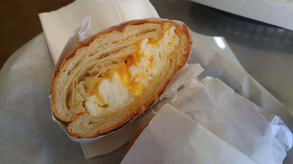 Backstage Cafe | cafe | 2520 W Olive Ave #120, Burbank, CA 91505, USA | 8185634567 OR +1 818-563-4567