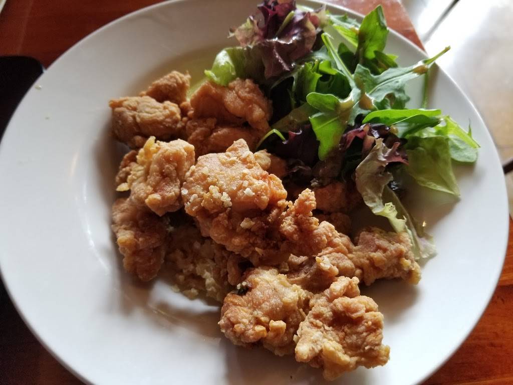 Mai Bistro | restaurant | 4906 Dundas St W, Etobicoke, ON M9A 1B5, Canada | 6473433130 OR +1 647-343-3130