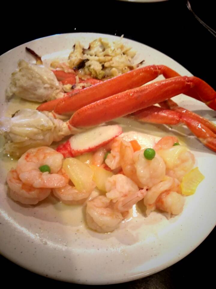 King Buffet | restaurant | 603 Holiday Dr, Jennings, LA 70546, USA | 3378248848 OR +1 337-824-8848