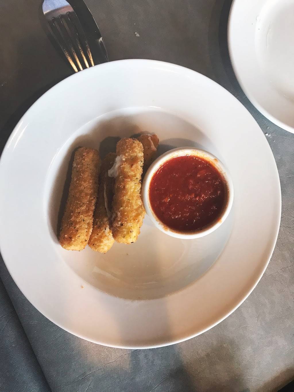 Giuseppes Pizza | restaurant | 1000 Eagle Ridge Dr, Schererville, IN 46375, USA | 2193220011 OR +1 219-322-0011