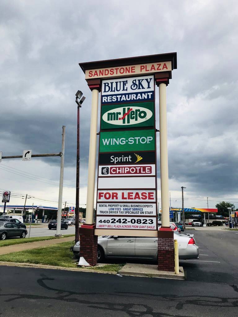 Wingstop | restaurant | 935 N Leavitt Rd, Amherst, OH 44001, USA | 4409847301 OR +1 440-984-7301