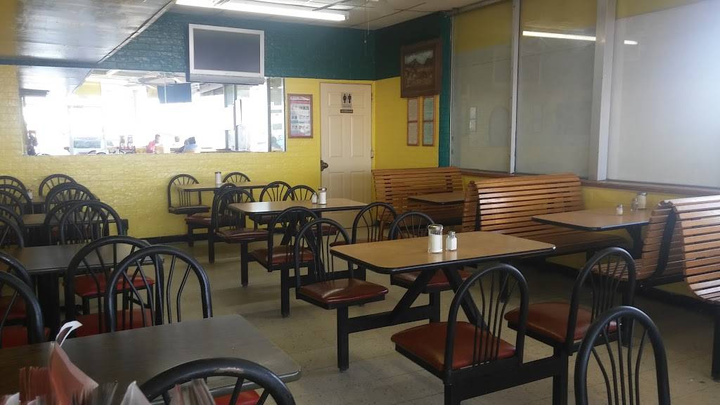 El Roble | restaurant | 8820 Alameda Ave, El Paso, TX 79907, USA | 9158581168 OR +1 915-858-1168