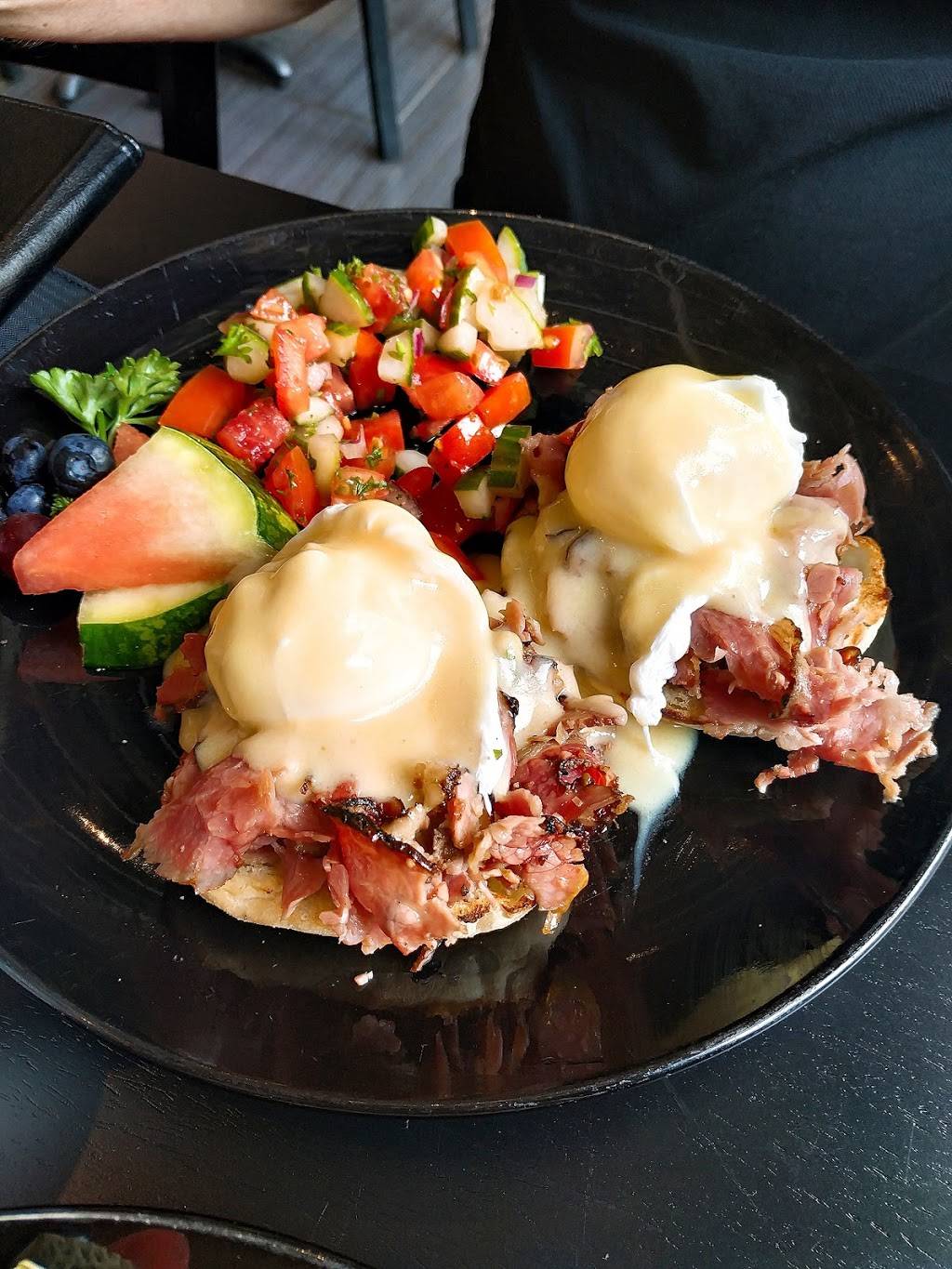 Zeldens Deli and Desserts | restaurant | 1446 Yonge St, Toronto, ON M4T 1Y5, Canada | 6473473474 OR +1 647-347-3474