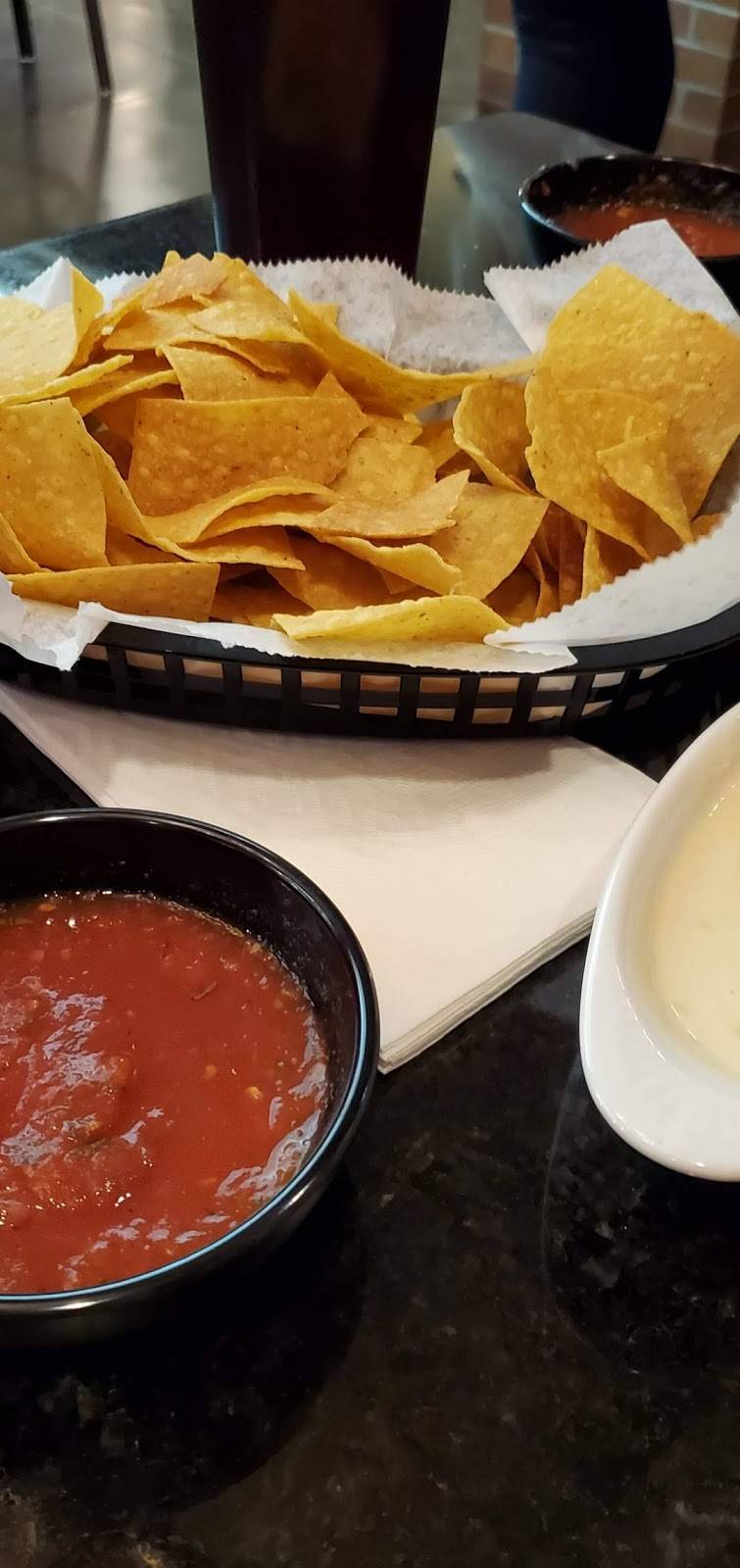 Lucianas Mexican Restaurant #5 - Traders Point | restaurant | 5910 W 86th St, Indianapolis, IN 46278, USA | 3177352001 OR +1 317-735-2001