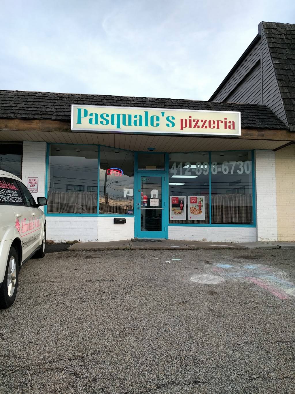 Pasquales Pizzeria | restaurant | 100 Bettis Rd, Dravosburg, PA 15034, USA | 4128966730 OR +1 412-896-6730