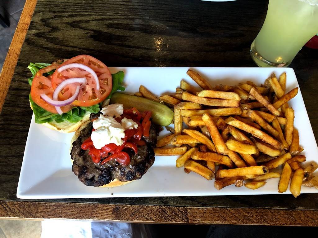 The Goose & Gridiron | restaurant | 317 St Lawrence St, Merrickville, ON K0G 1N0, Canada | 6132692094 OR +1 613-269-2094