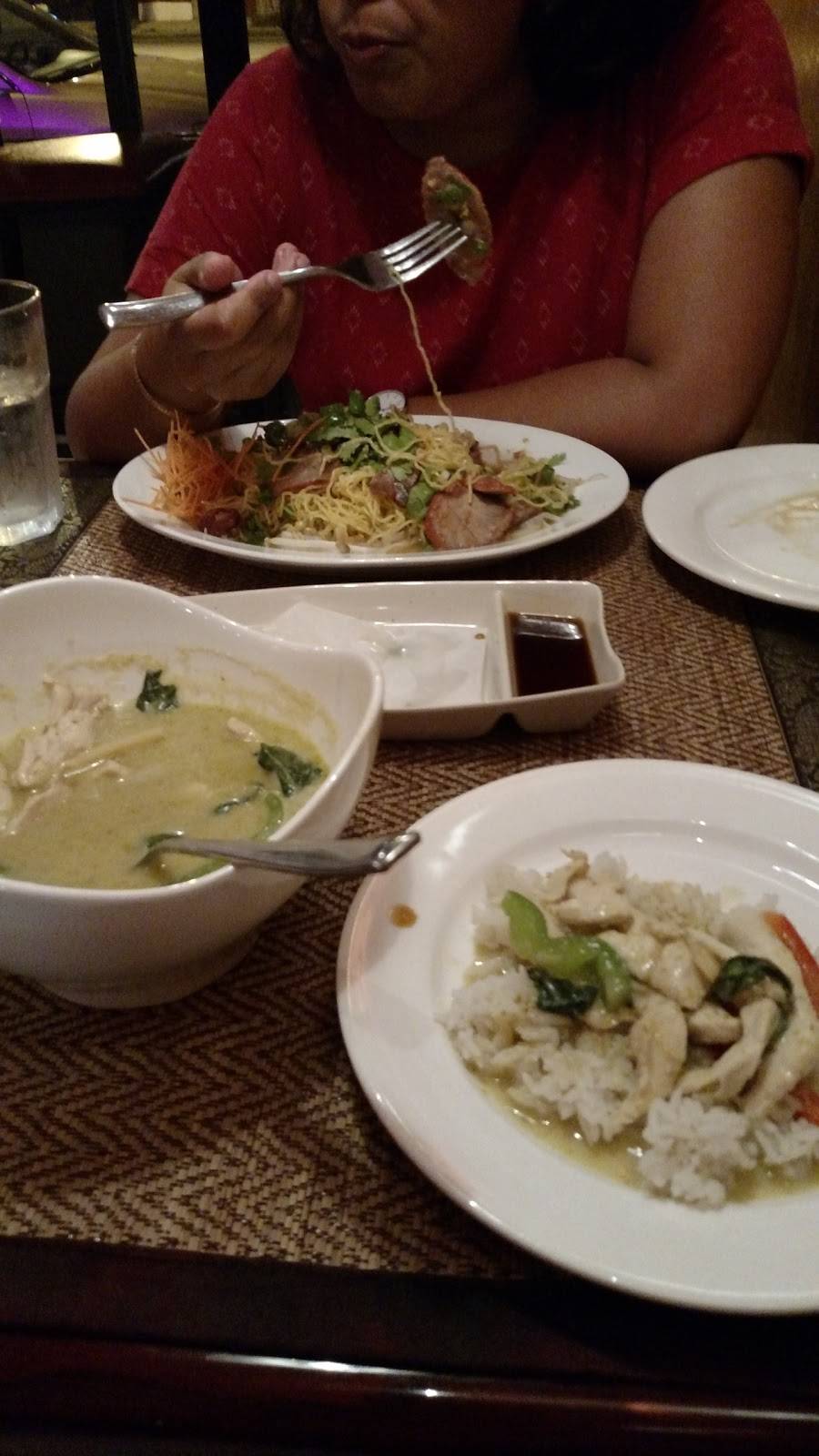 Dena Kitchen | restaurant | 3306 W Fullerton Ave, Chicago, IL 60647, USA | 7736973504 OR +1 773-697-3504