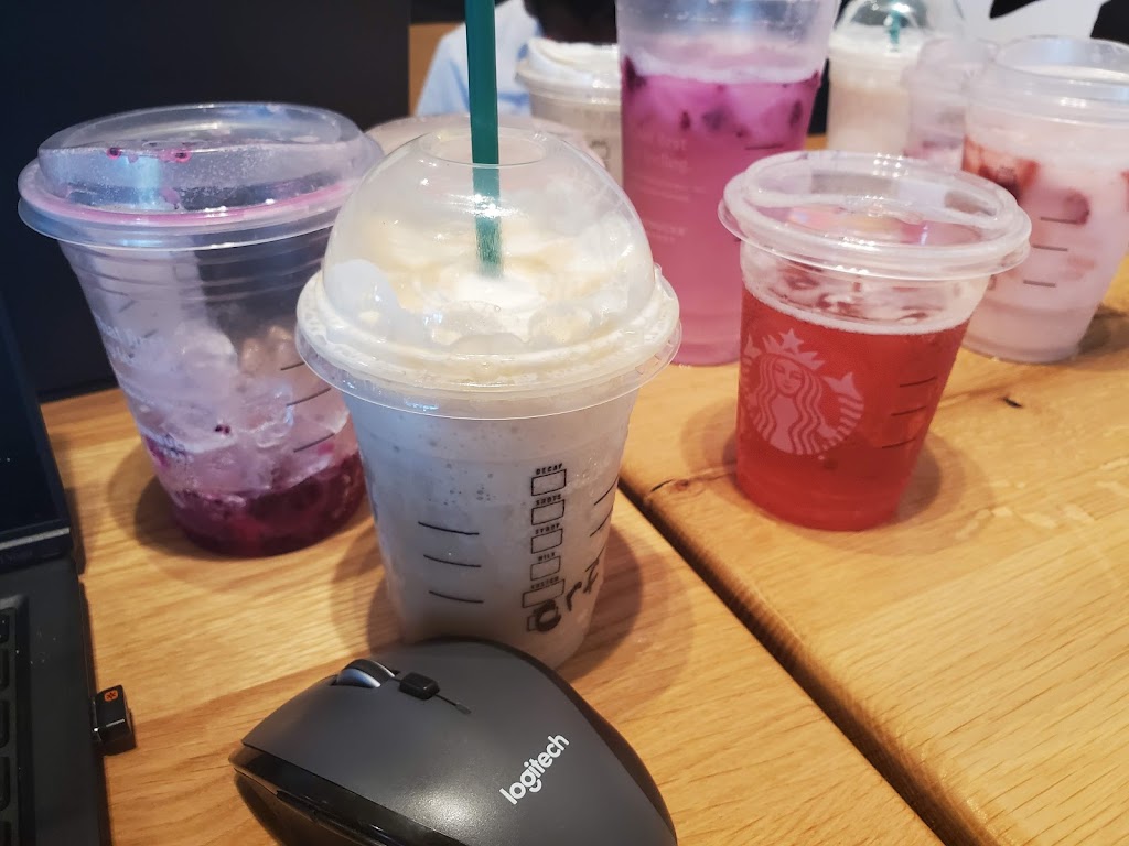 Starbucks | cafe | 1303 S 72nd St, Omaha, NE 68106, USA | 4025999884 OR +1 402-599-9884