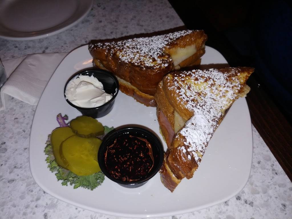 Riviera Lakeshore Restaurant | restaurant | 11019 Country Club Dr, Anderson Island, WA 98303, USA | 2538843344 OR +1 253-884-3344