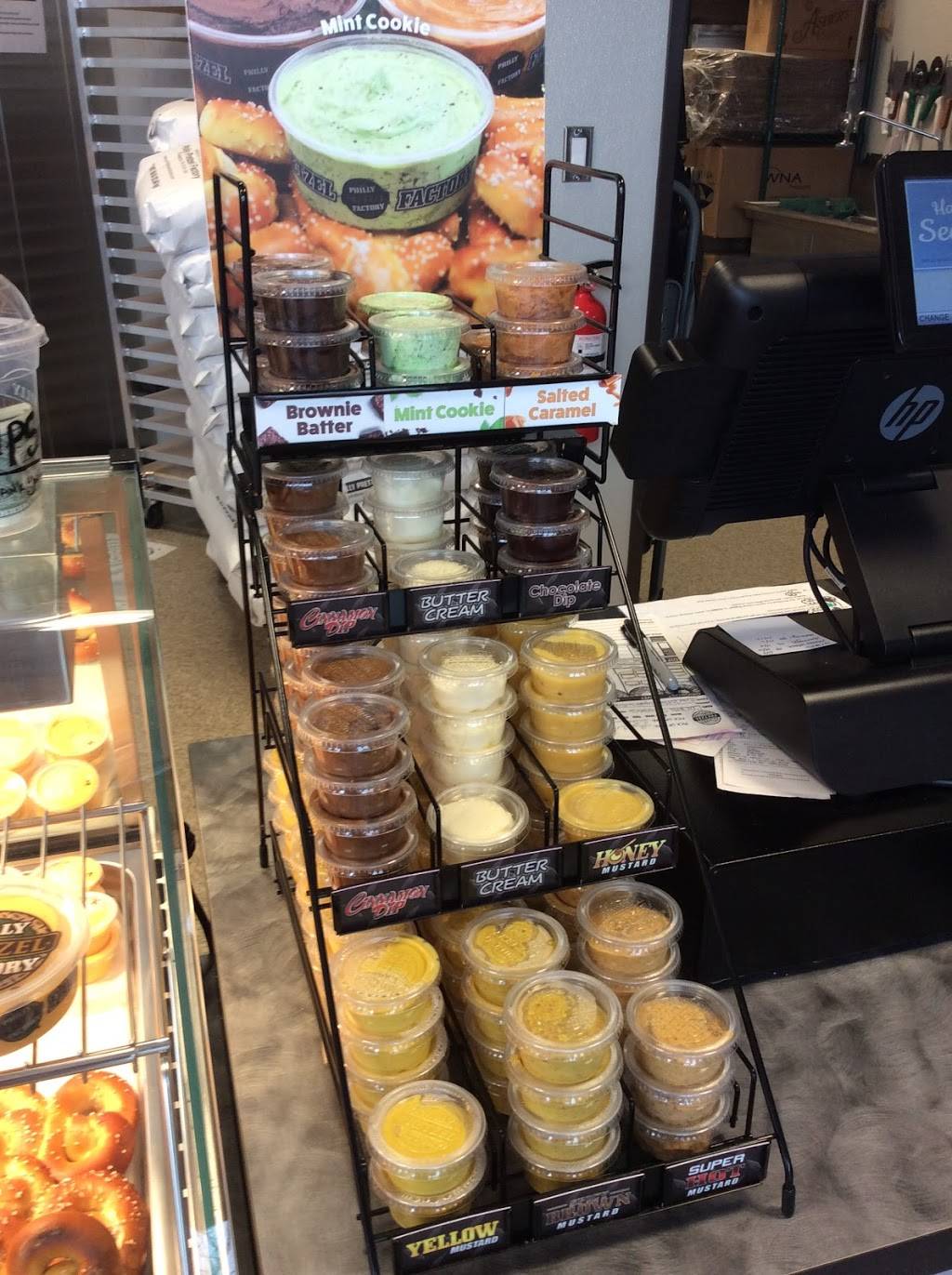 Philly Pretzel Factory | restaurant | 3300 E Broad St #160, Mansfield, TX 76063, USA | 9723489478 OR +1 972-348-9478