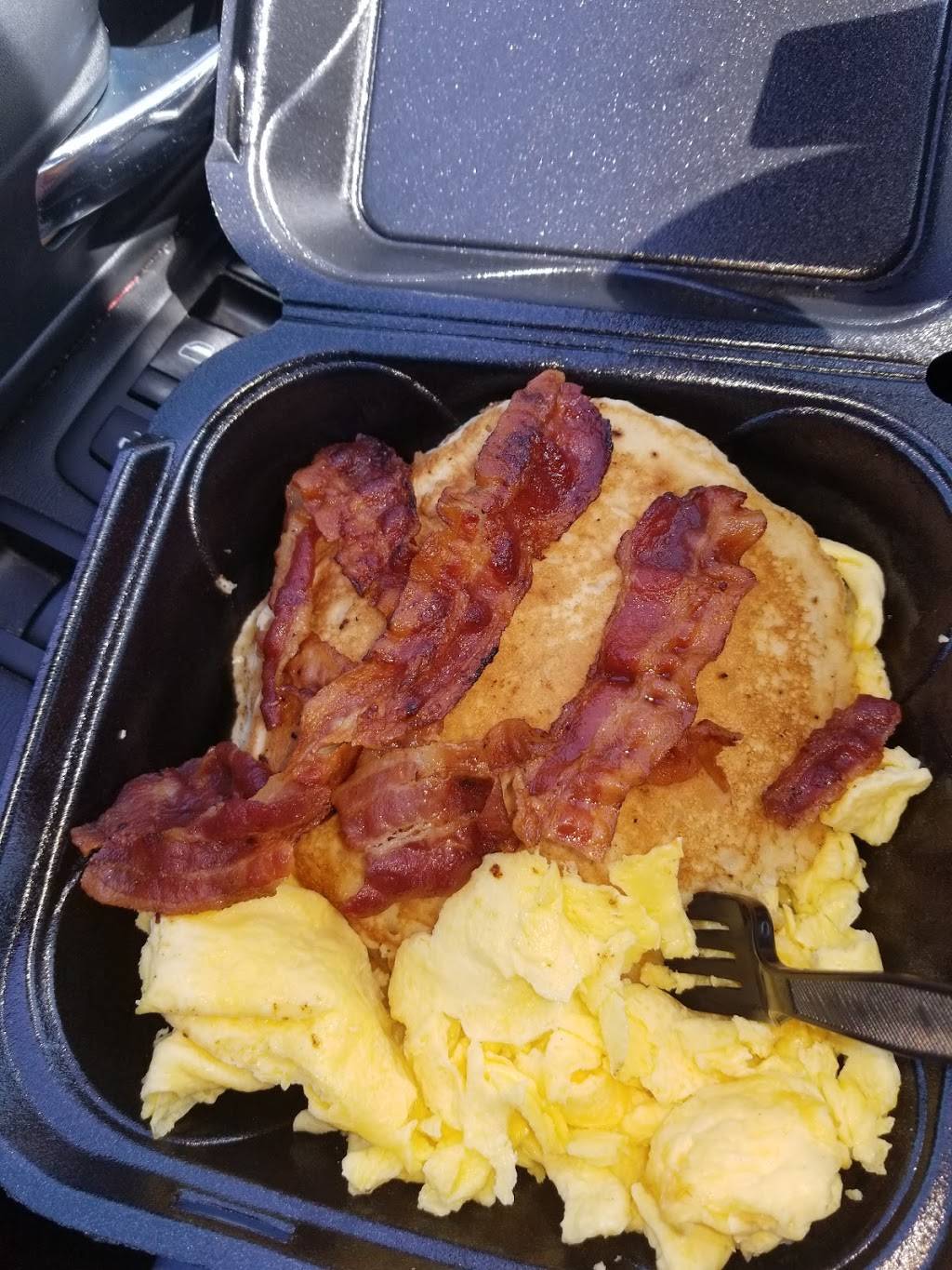 Biscuitville | restaurant | 3465 Martins Trail Ln, Walkertown, NC 27051, USA | 3367541570 OR +1 336-754-1570