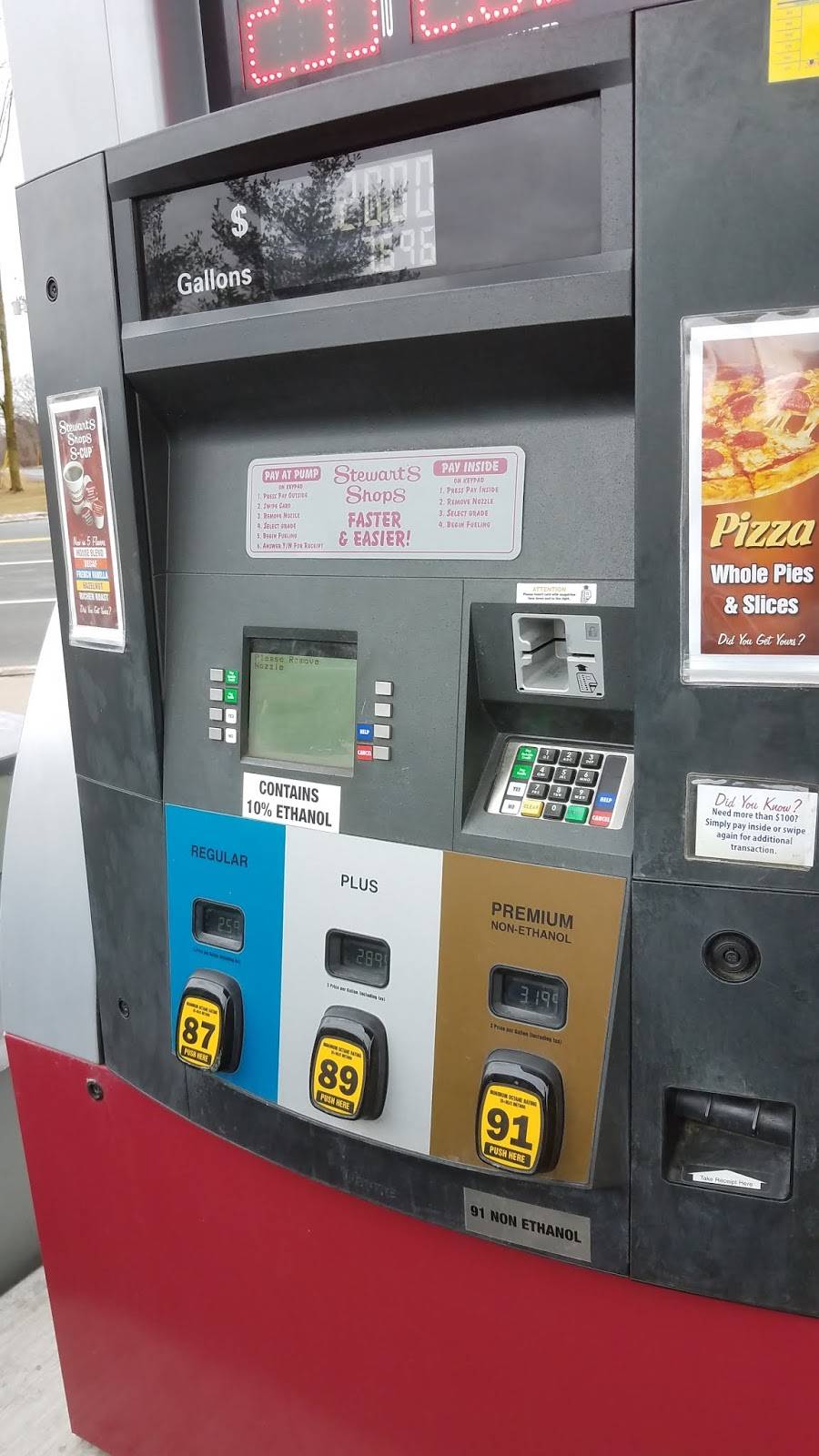 Stewarts Shops | cafe | 566 Balltown Rd, Schenectady, NY 12304, USA | 5183829402 OR +1 518-382-9402