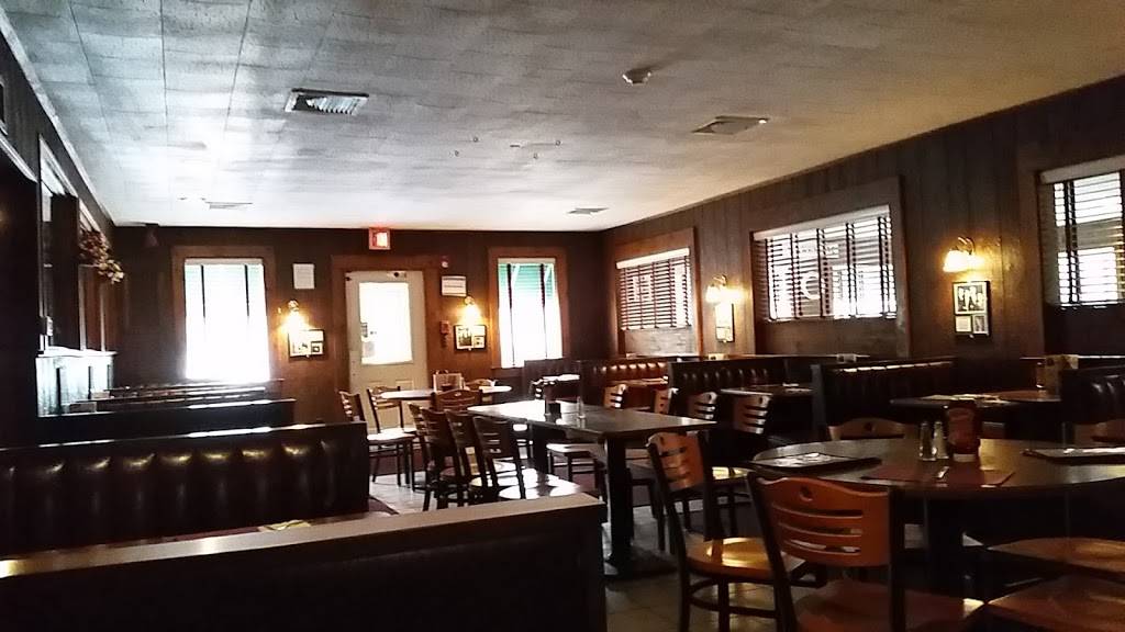 Vels Family Restaurant & Lounge | restaurant | 2352 Cranberry Hwy, West Wareham, MA 02576, USA | 5082953224 OR +1 508-295-3224