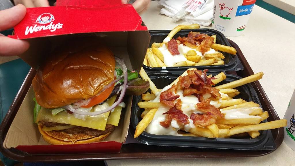 Wendys | restaurant | 615 Park Avenue, Hershey, PA 17033, USA | 7173121126 OR +1 717-312-1126