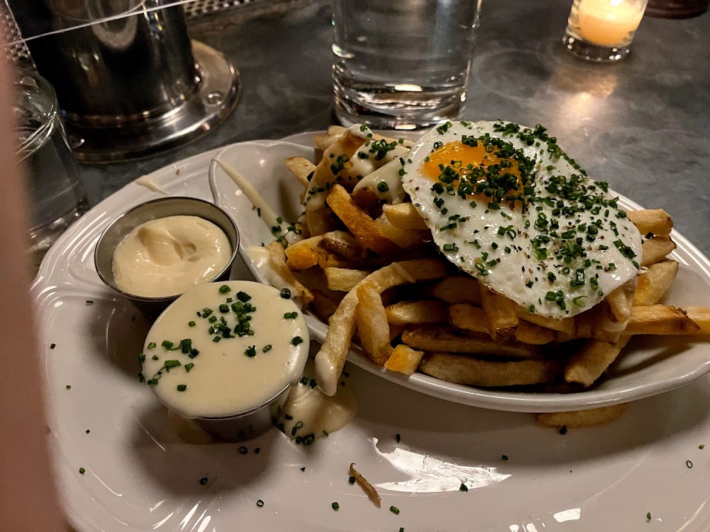 Au Cheval | restaurant | 800 W Randolph St, Chicago, IL 60607, USA | 3129294580 OR +1 312-929-4580