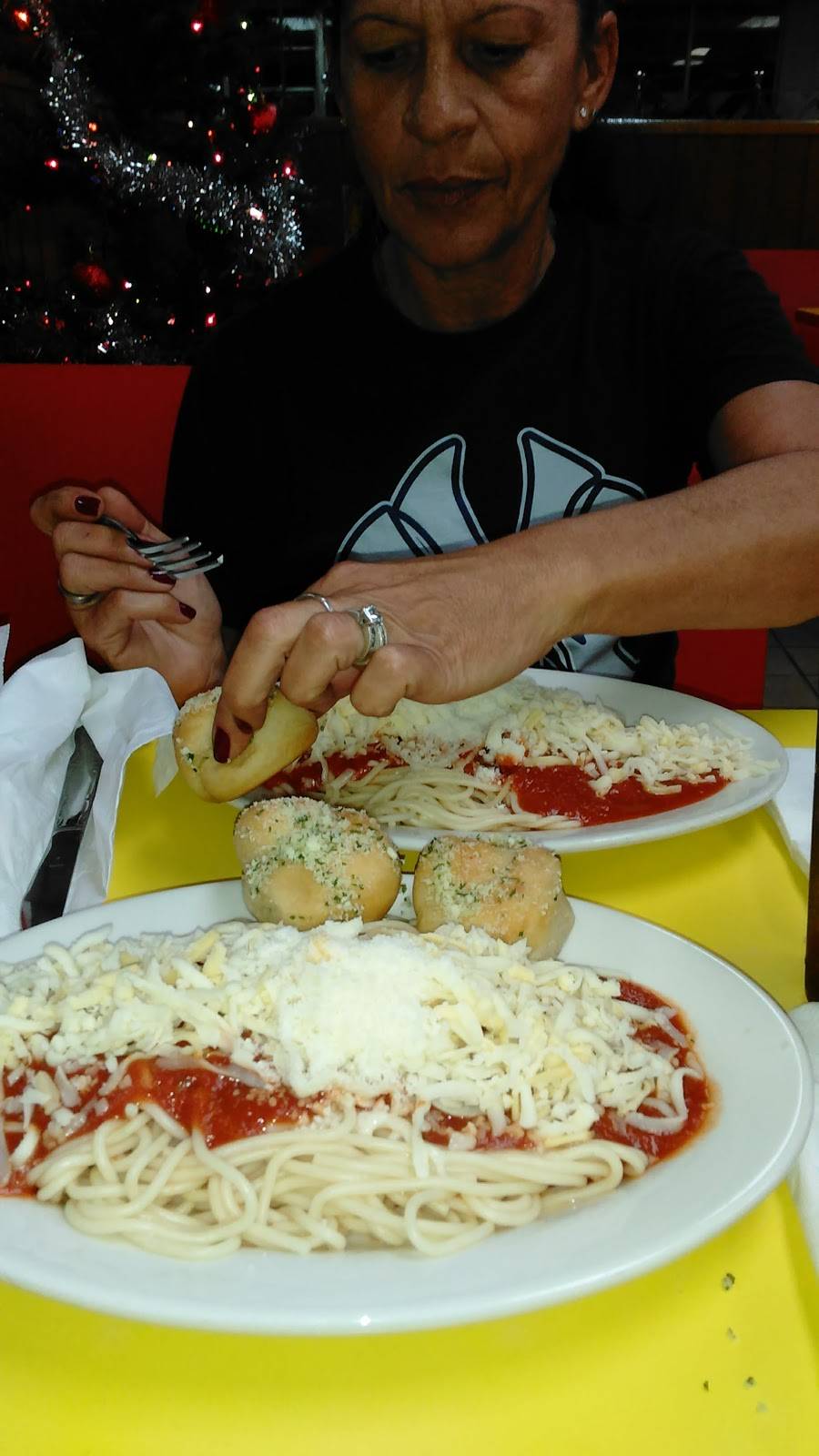 Reys Pizza | meal delivery | 296 SW 107th Ave, Miami, FL 33174, USA | 3052259393 OR +1 305-225-9393