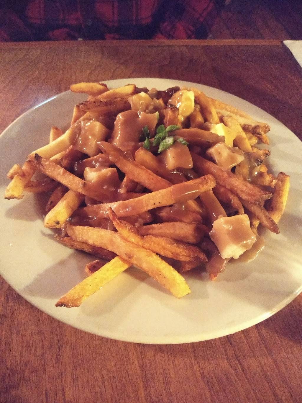 Moogs Restaurant | restaurant | 97 Portland St, Morristown, VT 05661, USA | 8028518225 OR +1 802-851-8225