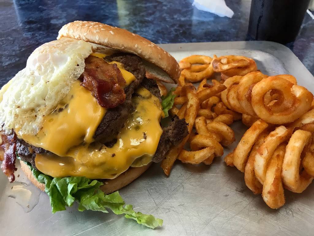 AJs Diner | restaurant | 7102 N Mesa St, El Paso, TX 79912, USA | 9155842514 OR +1 915-584-2514