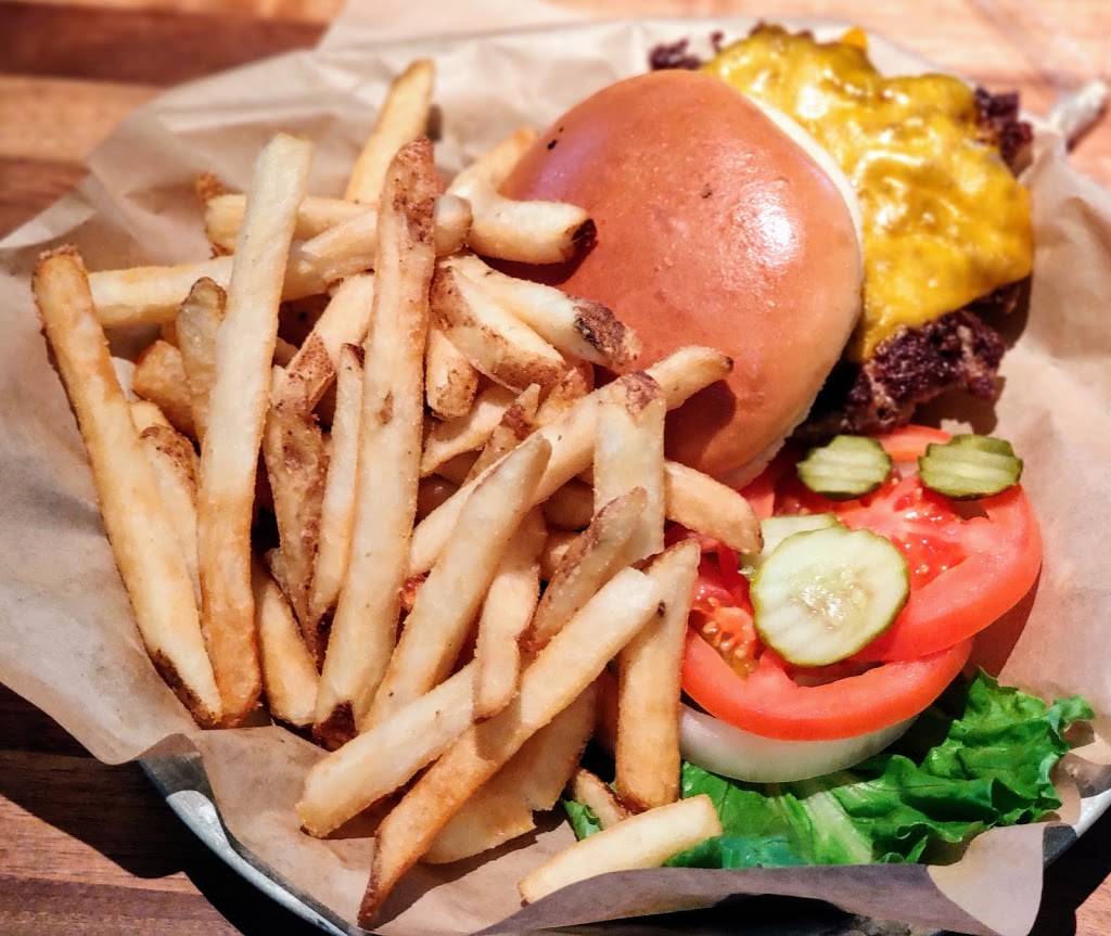 Cheddars Scratch Kitchen | restaurant | 6650 S Semoran Blvd, Orlando, FL 32822, USA | 4074388878 OR +1 407-438-8878