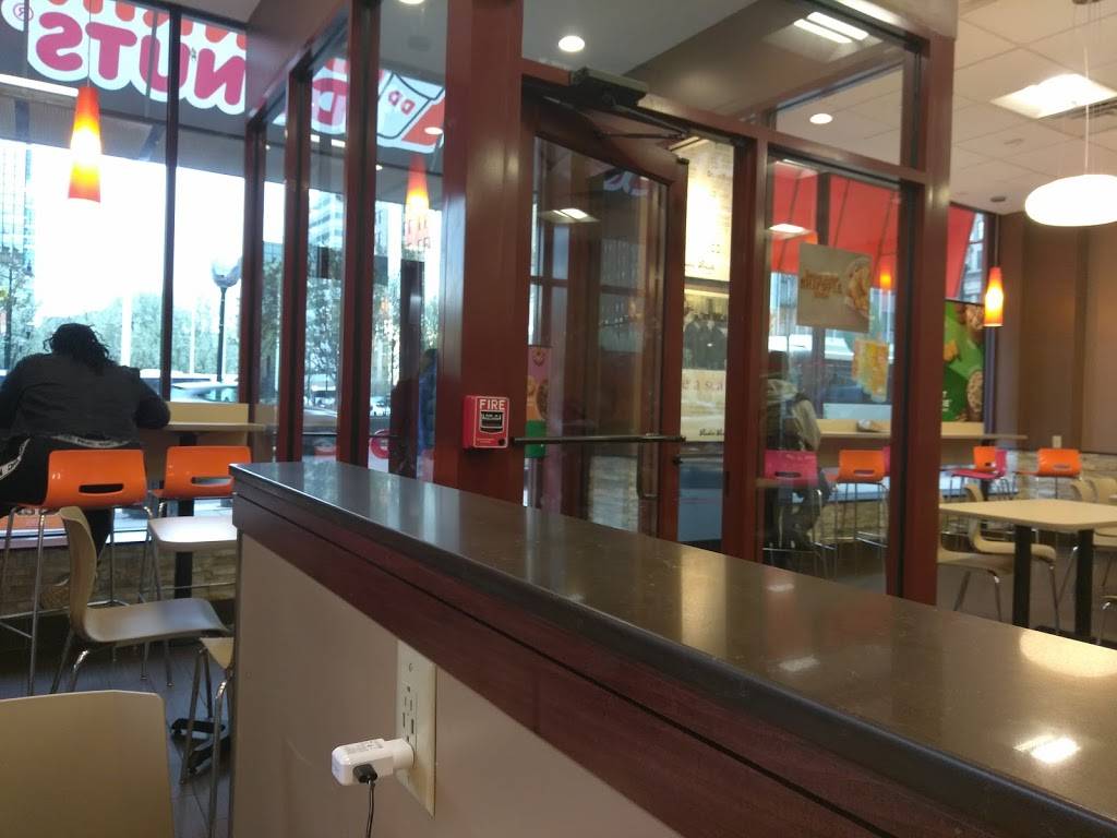 Dunkin | bakery | 707 Broad St, Newark, NJ 07102, USA | 9736223038 OR +1 973-622-3038