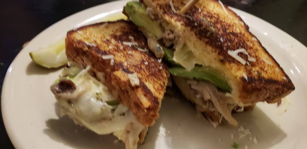 Hammontrees Grilled Cheese | restaurant | 113 W Walnut St, Rogers, AR 72756, USA | 4792025977 OR +1 479-202-5977