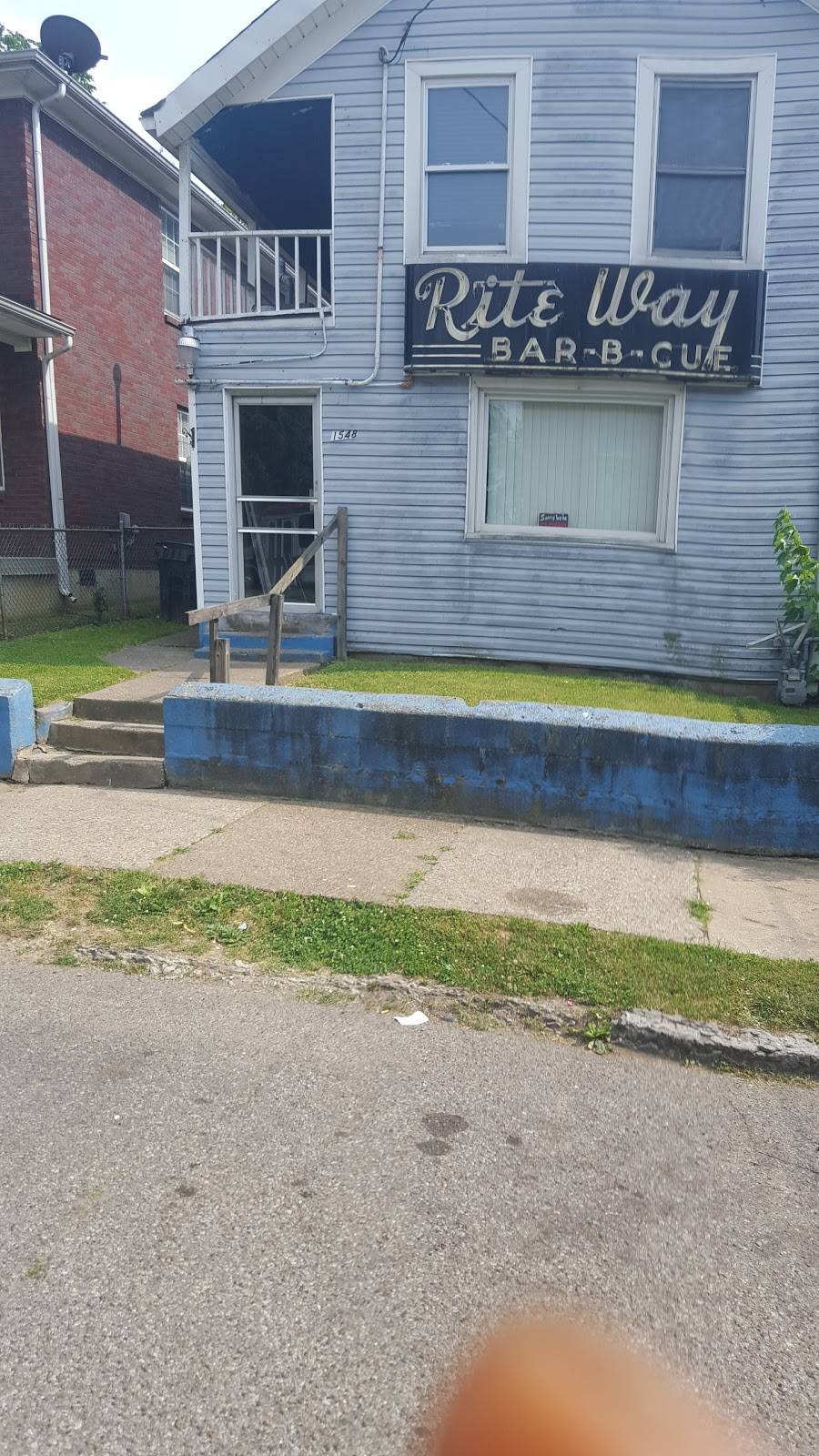 Rite Way Bar-B-Cue | restaurant | 1548 St Catherine St, Louisville, KY 40210, USA | 2143357591 OR +1 214-335-7591
