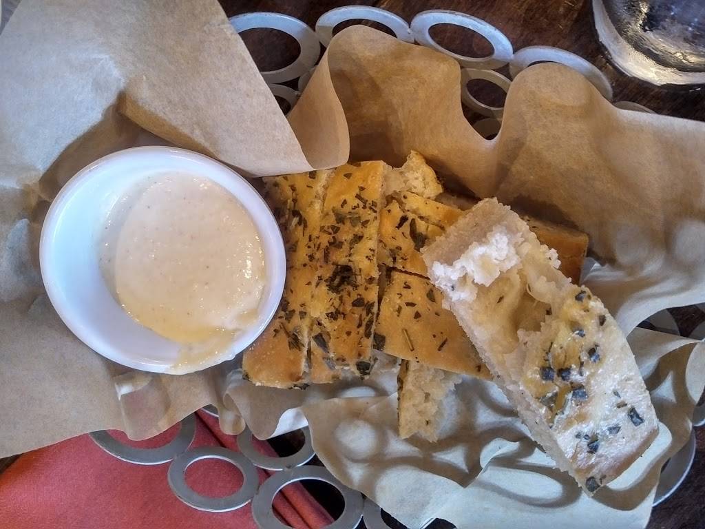 Sorella | restaurant | 901 Main St, Hartford, CT 06103, USA | 8602449084 OR +1 860-244-9084