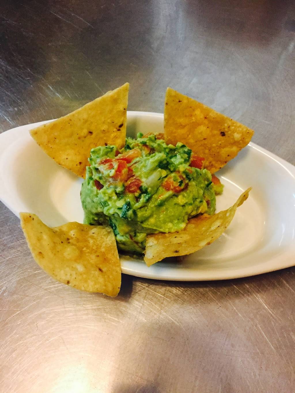 Taco & Burrito House | restaurant | 1548 W Fullerton Ave # 1, Chicago, IL 60614, USA | 7736658389 OR +1 773-665-8389