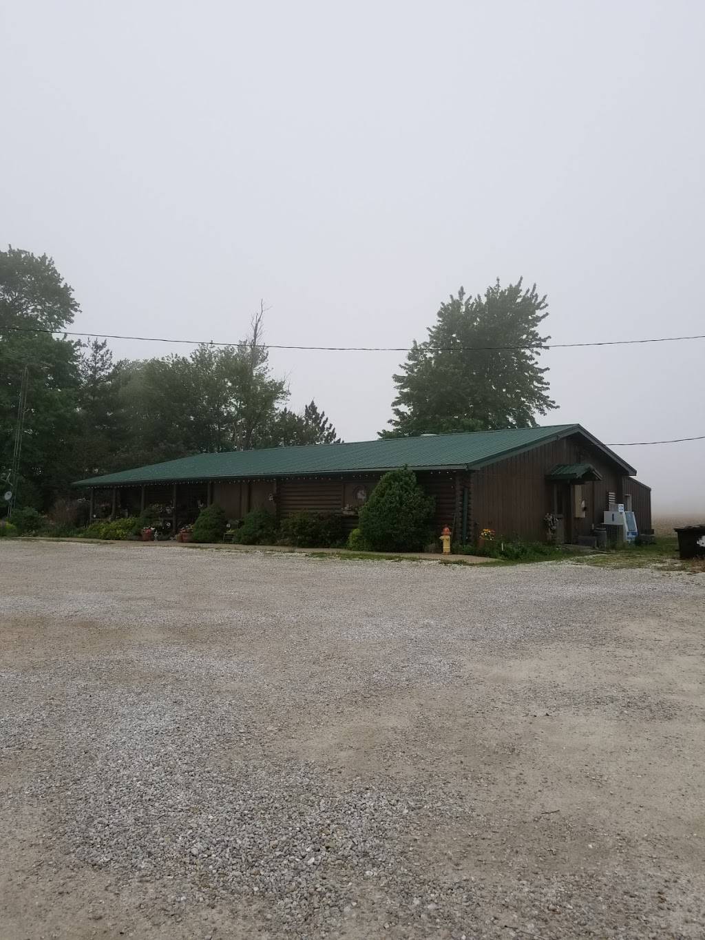 Scapecchis Supper Club | restaurant | 22338 IL-116, Farmington, IL 61531, USA | 3092451663 OR +1 309-245-1663